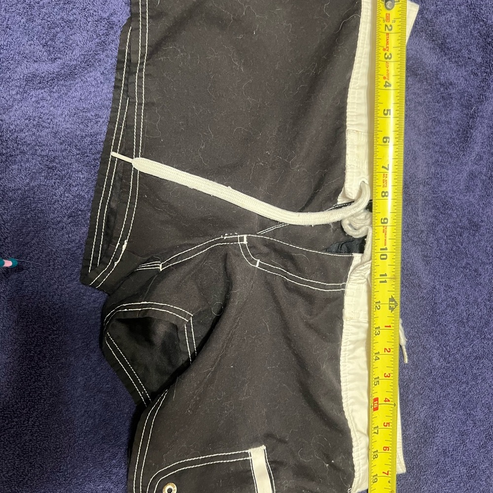 Used Roxy board short  13 - Picture 15 of 16